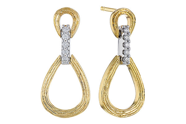 C302-00938: EARRINGS .07 TW